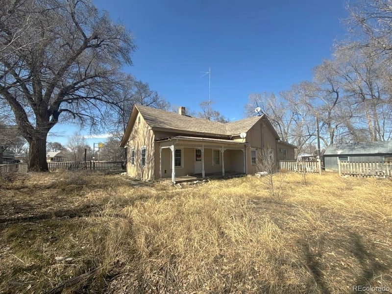 101 Mulberry St, Manzanola, CO 81058