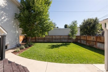 935 Monaco Pw, Denver, CO 80220