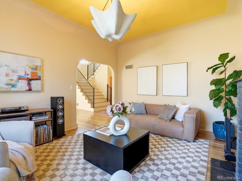 935 Monaco Pw, Denver, CO 80220