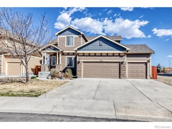 2731 Bridle Dr, Mead, CO 80542