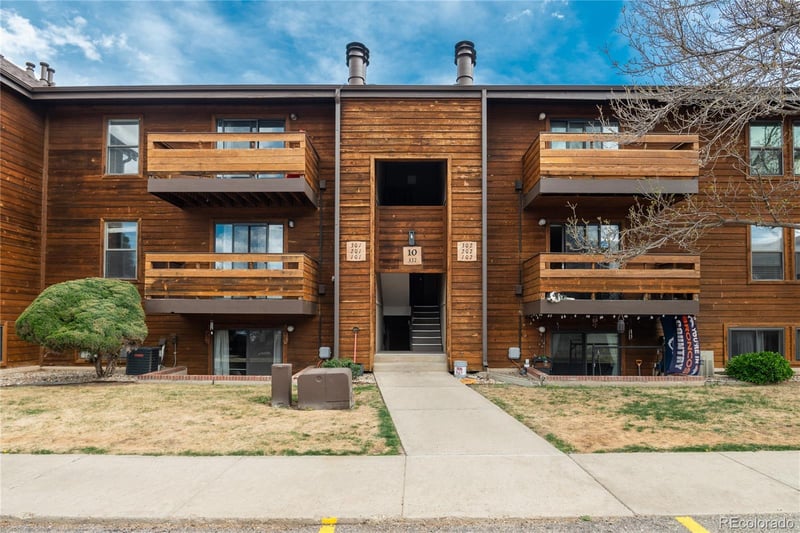 337 Wright St #101, Lakewood, CO 80228
