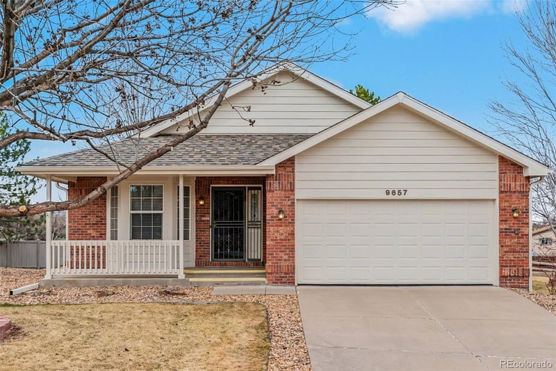 9657 Peakview Dr, Littleton, CO 80123