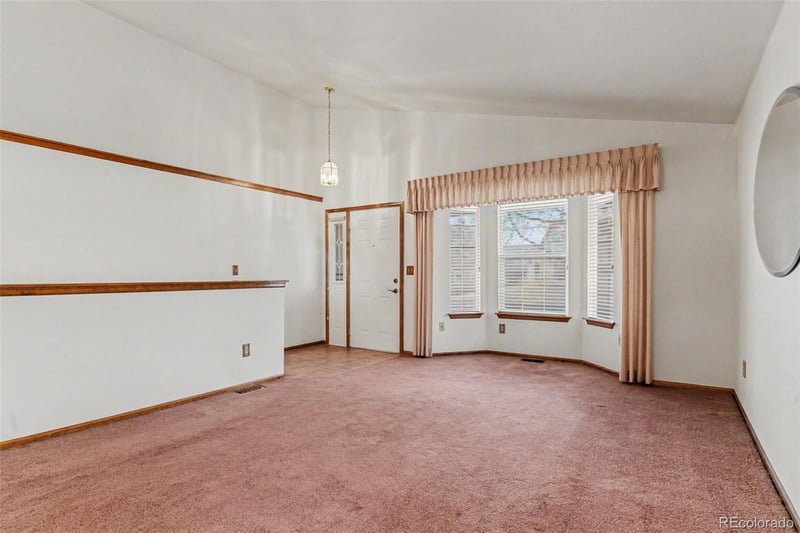 9657 Peakview Dr, Littleton, CO 80123