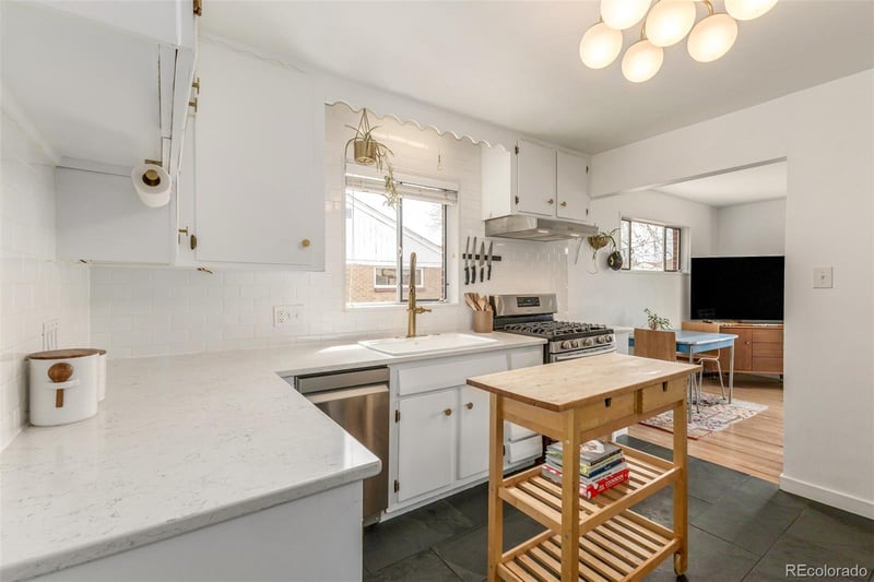 7240 Avrum Dr, Denver, CO 80221