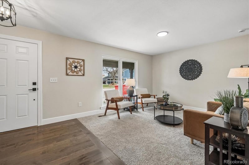 10138 Roxbury Ave, Littleton, CO 80127