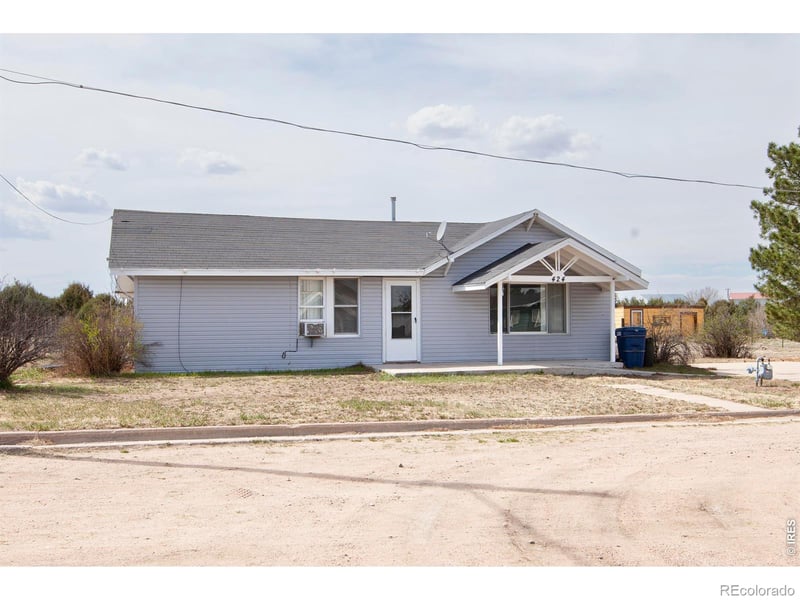424 Lincoln Ave, Fleming, CO 80728