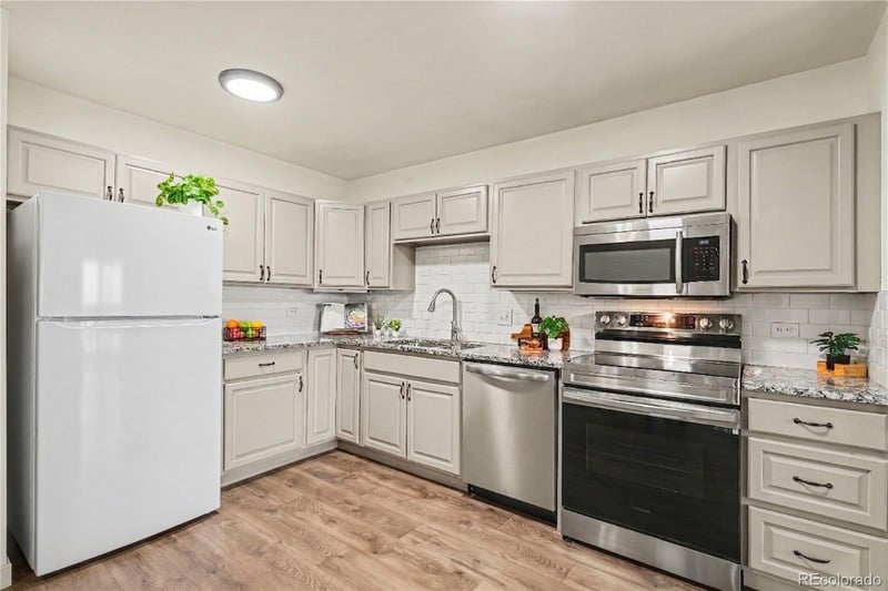 300 Clinton St #8C, Denver, CO 80247