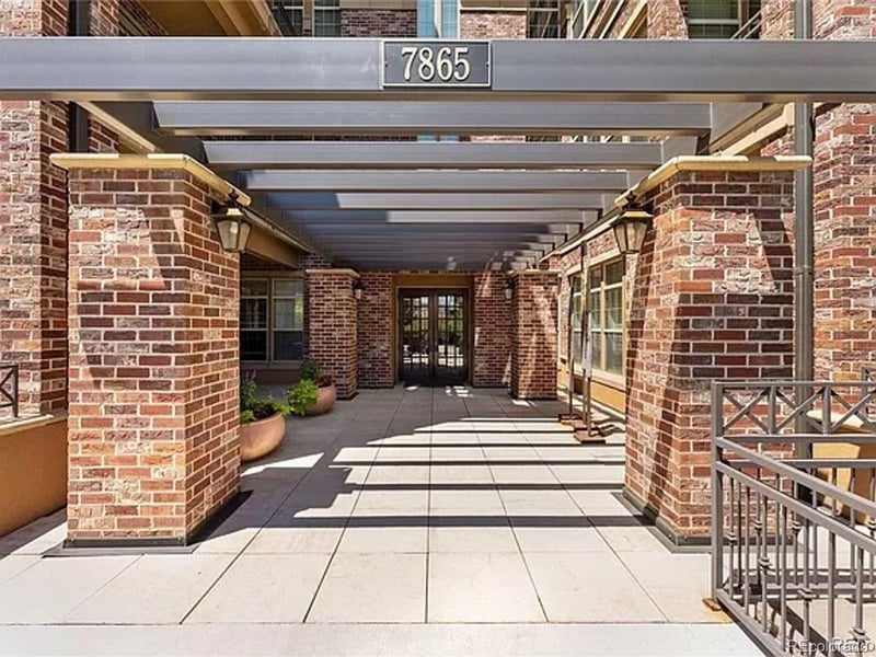 7865 Vallagio Ln #303, Englewood, CO 80112