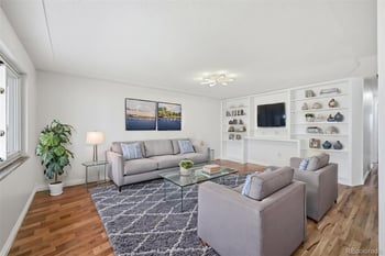 1042 Holland Ct, Lakewood, CO 80226