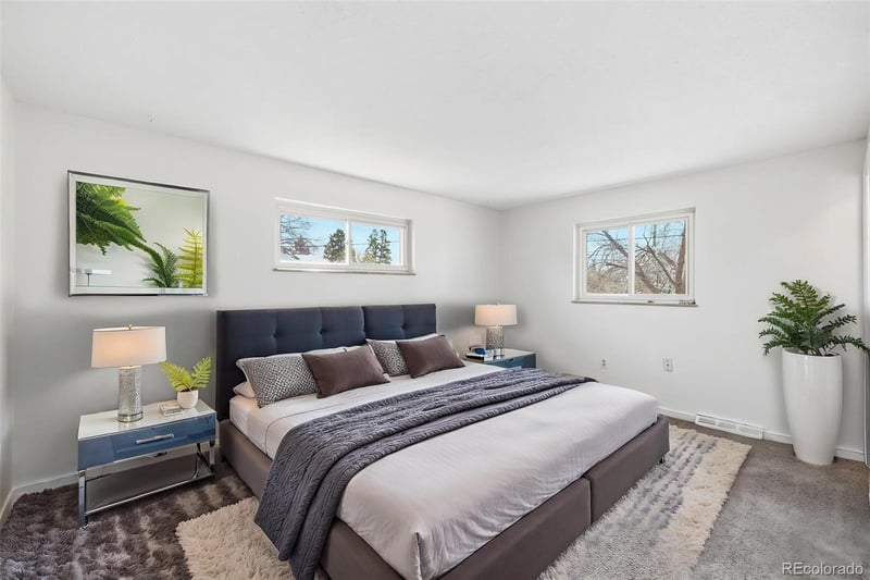 1042 Holland Ct, Lakewood, CO 80226