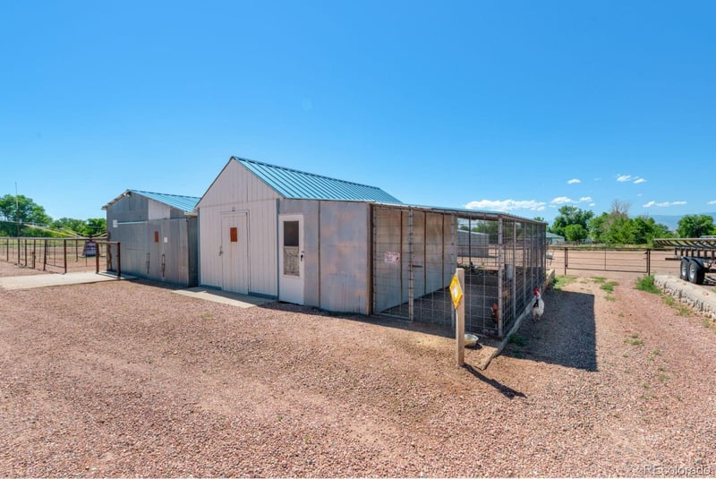 445 G St, Penrose, CO 81240