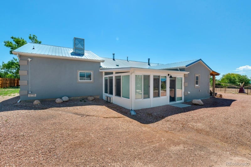 445 G St, Penrose, CO 81240