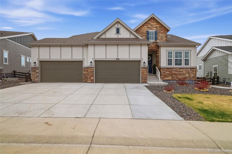 3208 Carabiner St, Castle Rock, CO 80108