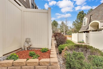 15491 Wyoming Dr #G, Aurora, CO 80017