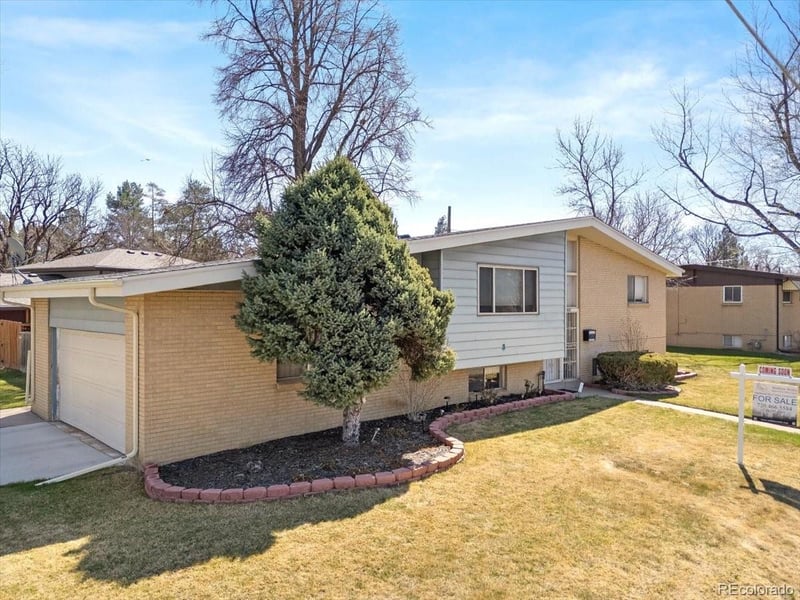 1800 Monaco Pw, Denver, CO 80224