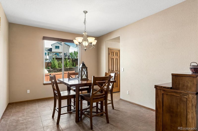 915 Tarpan Pl, Castle Rock, CO 80104