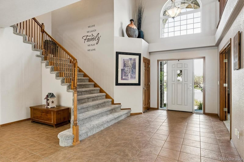915 Tarpan Pl, Castle Rock, CO 80104