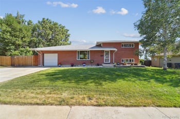 1043 100th Pl, Northglenn, CO 80260