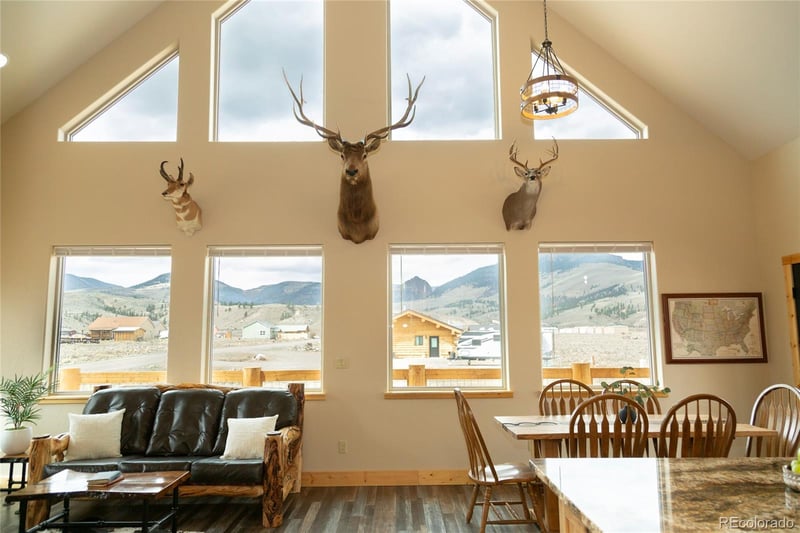 426 Commodore Dr, Creede, CO 81130