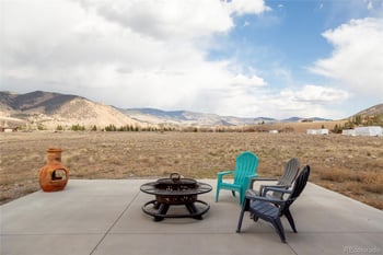 426 Commodore Dr, Creede, CO 81130