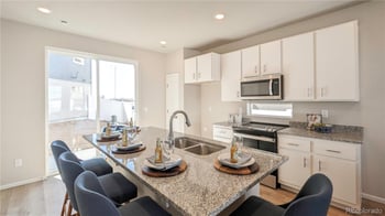 3421 Pearwood Dr, Johnstown, CO 80534