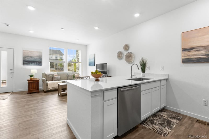 2018 Gold Bug Way, Aurora, CO 80018