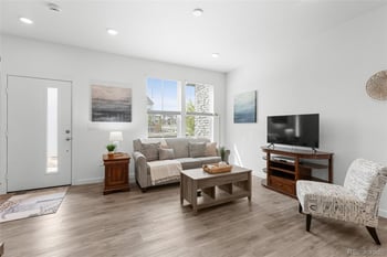 2018 Gold Bug Way, Aurora, CO 80018