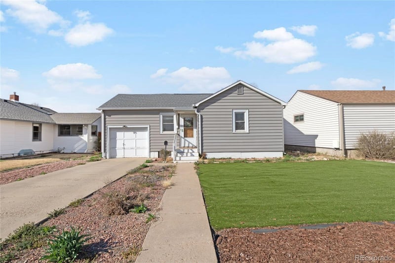 229 4th St, Fort Lupton, CO 80621