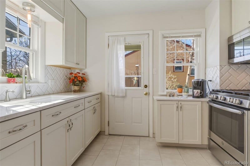 1425 Kiowa St, Colorado Springs, CO 80909