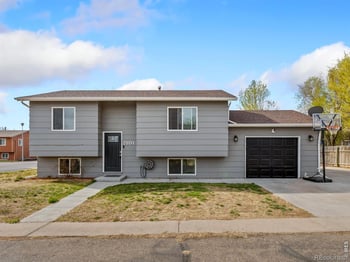 2101 Wedgewood Ct, Greeley, CO 80631