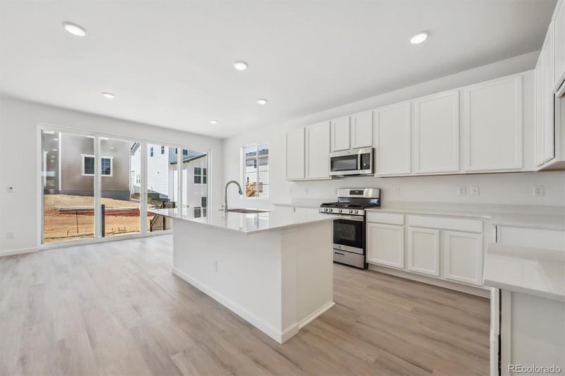 479 Salida St, Aurora, CO 80017