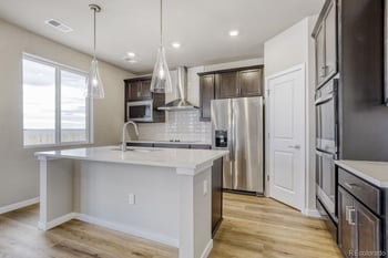 55025 28th Pl, Strasburg, CO 80136