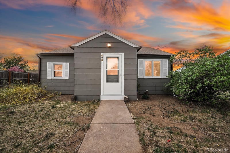 475 5th St, Akron, CO 80720