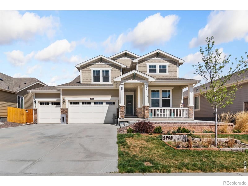 2995 160th Pl, Thornton, CO 80602