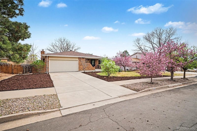 811 Altair Dr, Littleton, CO 80124