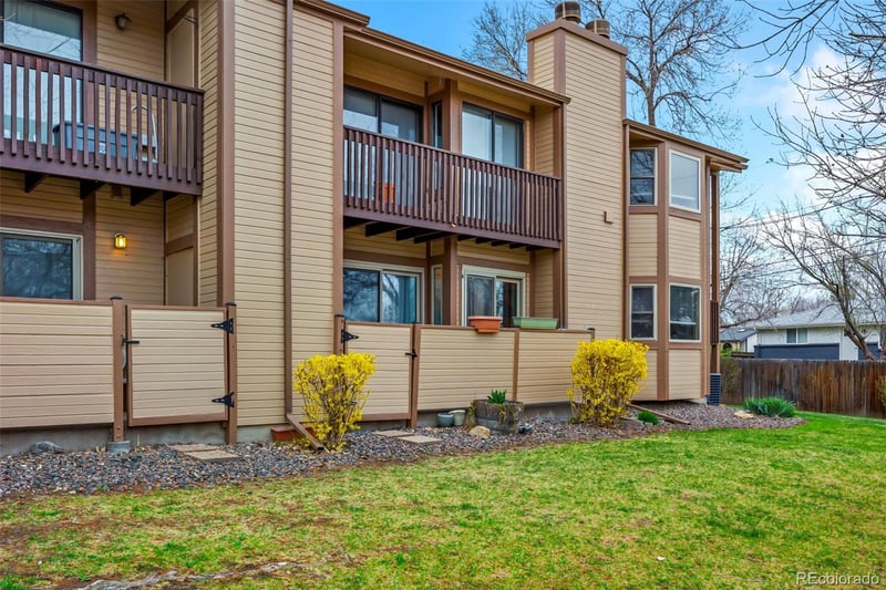 1075 Garrison St #203, Lakewood, CO 80226