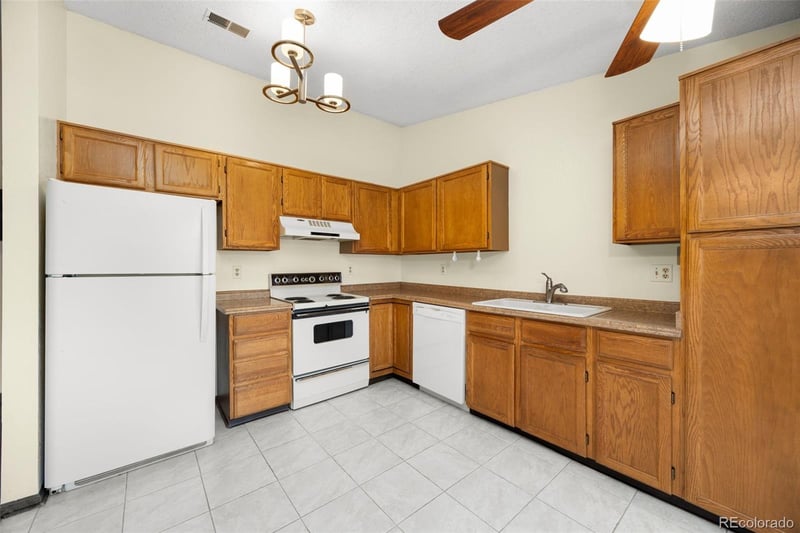 1075 Garrison St #203, Lakewood, CO 80226