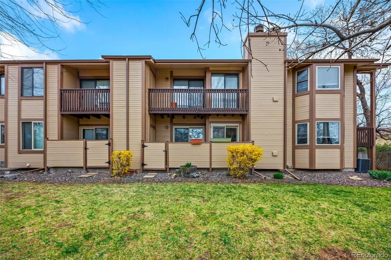 1075 Garrison St #203, Lakewood, CO 80226