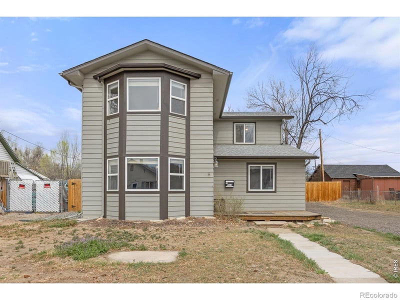 615 10th St, Loveland, CO 80537