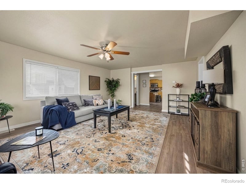 615 10th St, Loveland, CO 80537