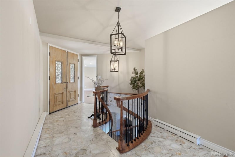 6167 Lakeview St, Littleton, CO 80120