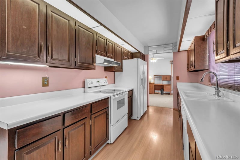 4 Douglas Dr, Broomfield, CO 80020