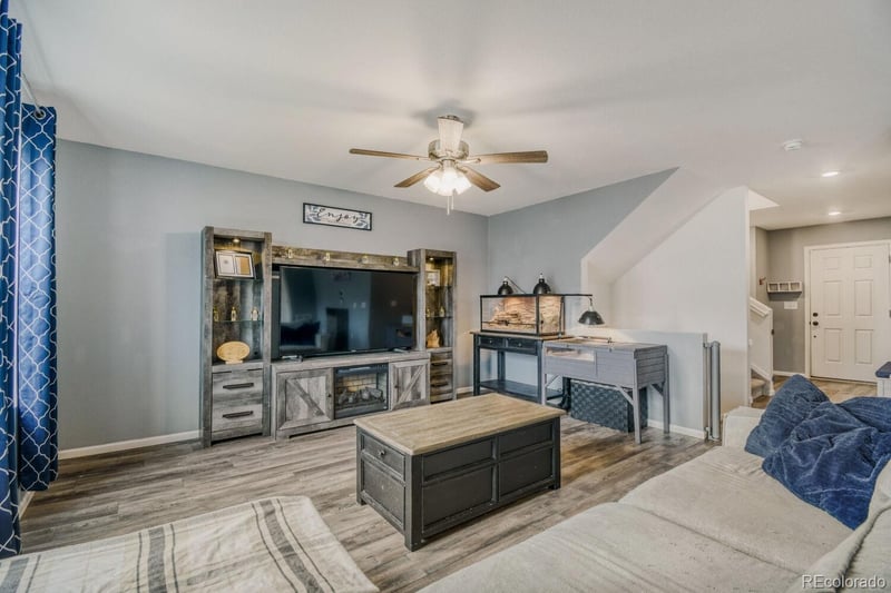 6096 Nepal St, Aurora, CO 80019