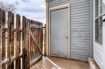 14272 Hawaii Cir #B, Aurora, CO 80012