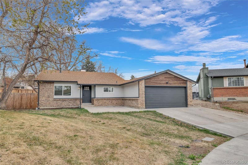 8573 Dover Cir, Arvada, CO 80005