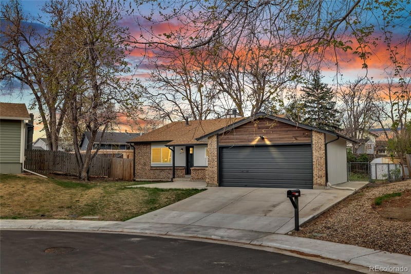 8573 Dover Cir, Arvada, CO 80005