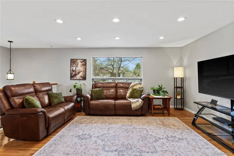 5866 Parfet Ct, Arvada, CO 80004