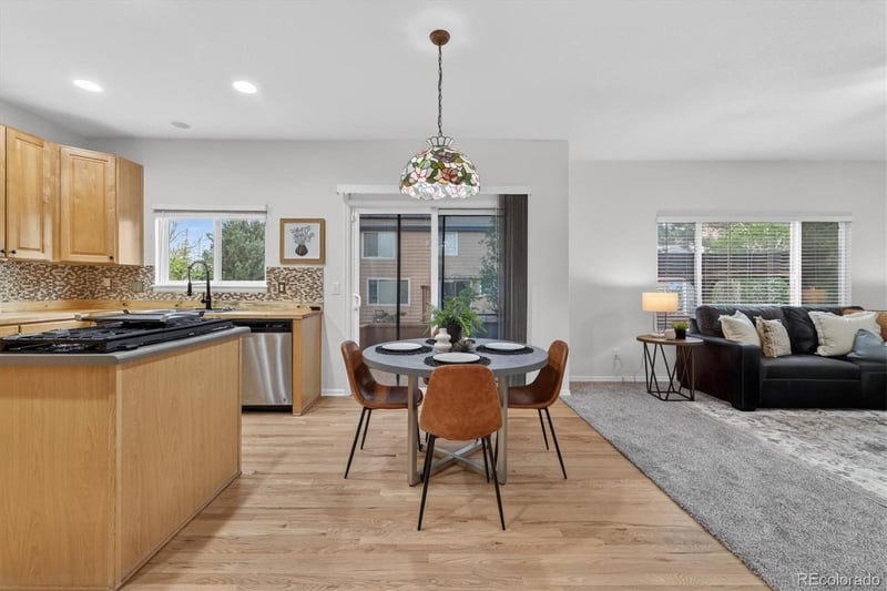 19805 58th Pl, Aurora, CO 80019