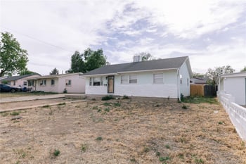 2021 Lynwood Ln, Pueblo, CO 81005