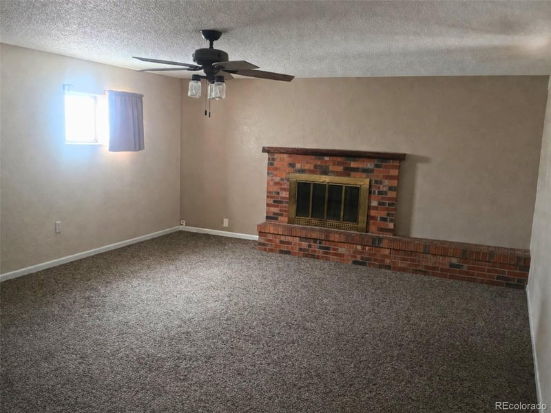 2021 Lynwood Ln, Pueblo, CO 81005